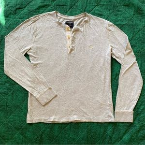 Abercrombie & Fitch lightweight grey Henley shirt